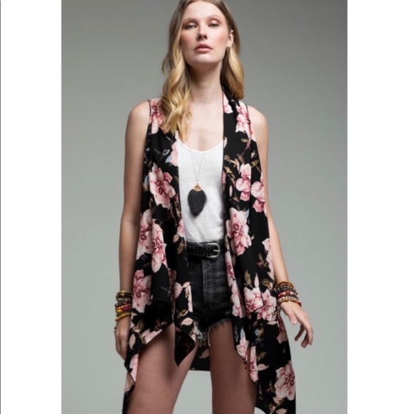 New! Clearance 🔥 Ruggine Boho Beautiful Black Floral Kimono Cover Up Vest - Picture 2 of 7